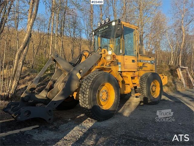 încărcător Volvo L50C wheel loader w/ 3 buckets, pallet forks, plow