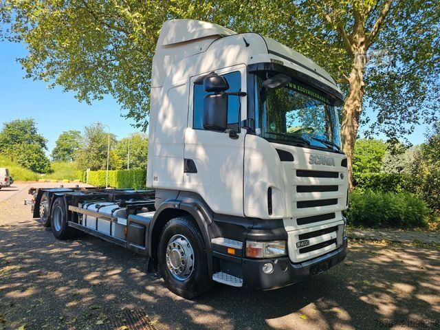 Вантажівка зі змінною надбудовою SCANIA R400 Highline BDF 6x2