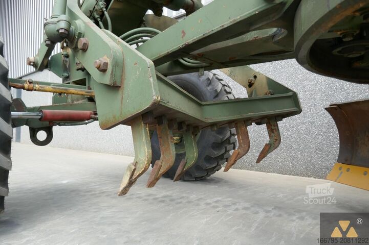 Livellatrice Caterpillar 130G Ex-army