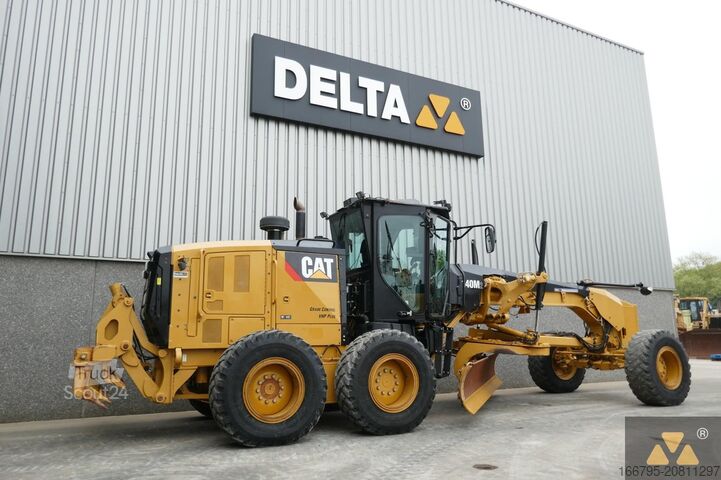 Livellatrice Caterpillar 140M2