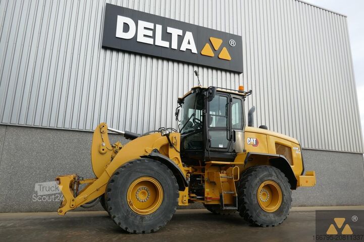 Pala gommata Caterpillar 926M