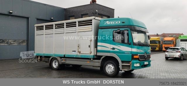 Viehtransporter LKW MERCEDES-BENZ Atego 1223 1 Stock Hohe Gitter Viehtransporter