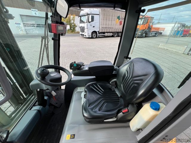 Stivuitor frontal JUNGHEINRICH EFG 215 / Triplex: 4.25m! / SS / 1.573h / 2024