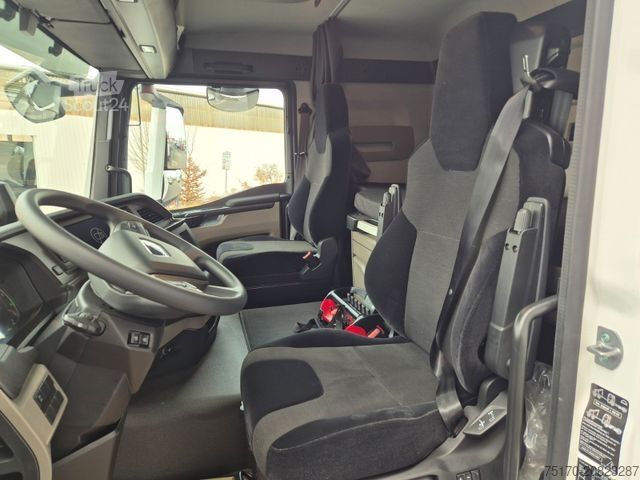 Camion cu platformă MAN TGS 26.470 6x2-4 LL Palfinger PK19.001 SLD5 Funk