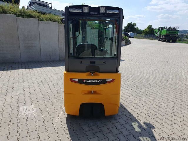 Stivuitor frontal JUNGHEINRICH EFG 215 / Triplex: 4.25m! / SS / nur 2.184h!