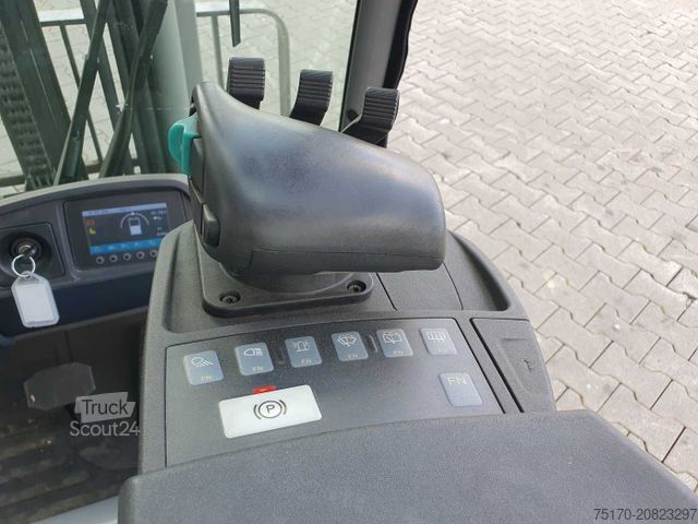 Stivuitor frontal JUNGHEINRICH EFG 215 / Triplex: 4.25m! / SS / nur 2.184h!