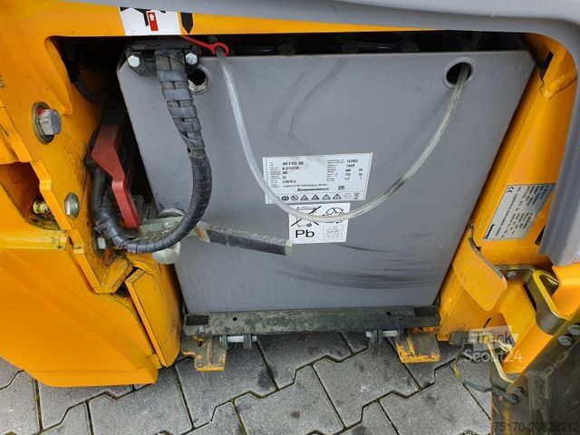 Stivuitor frontal JUNGHEINRICH EFG 215 / Triplex: 4.25m! / nur 3.439h! / 2022