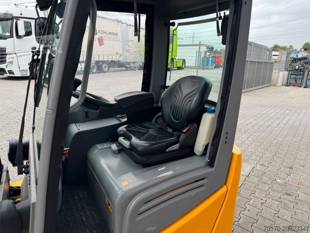 Stivuitor frontal JUNGHEINRICH EFG 215 / Triplex: 4.25m! / SS / nur 2.819h!