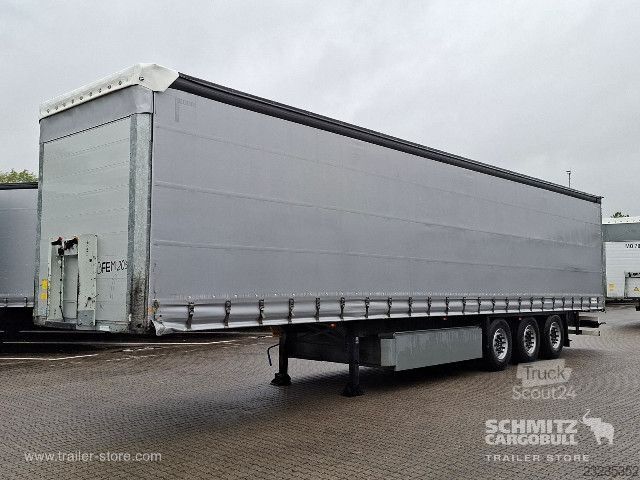 Otvorený náves s plachtou Schmitz Cargobull Curtainsider Standard Getränke