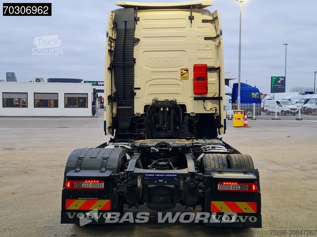 Standard-SZM Volvo FH 420 4X2 XL 2xTanks I-ParkCool Leder