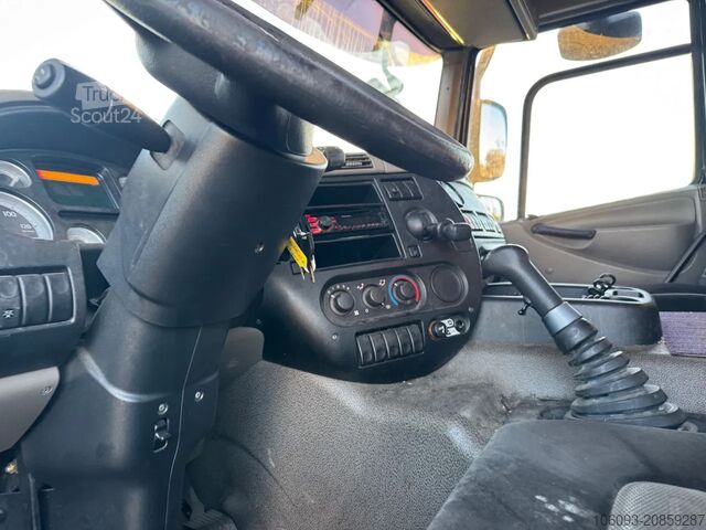 Chasis con cabina DAF CF 65.250 Handgeschakeld