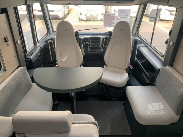 Integrirani avtodom LAIKA KOSMO I H 1409