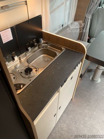 Polintegriran avtodom CORIGON SLIM TS 70 LS AKTION