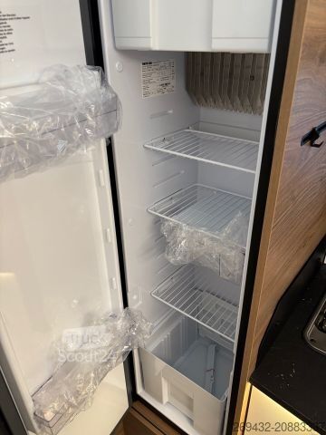 Polintegriran avtodom CORIGON ADVANCED T 700 S Solar Lithium Hubbett