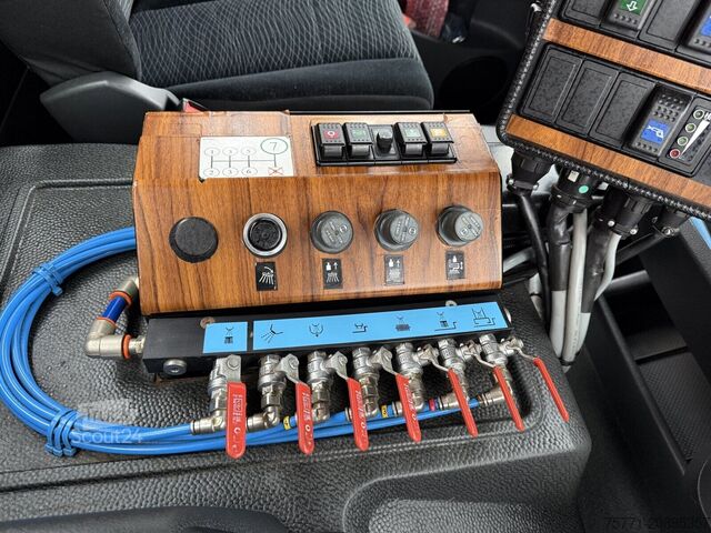 Gatvių valymo mašina Mercedes-Benz ATEGO 1523 4x2 EURO6 ZAMIATARKA FAUN Viajet 6R/...