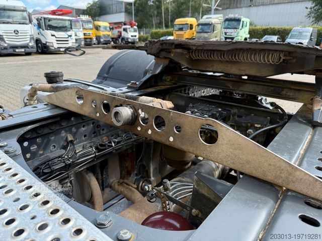 Standard SZM MERCEDES-BENZ ACTROS 1846 4x4 HAD Eur 6 Kipphydraulik Retarder