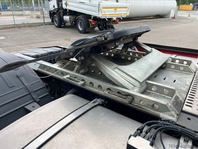 Standardní tahač IVECO AS440S57T/P