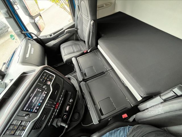 Standardní tahač IVECO AS440S57T/P