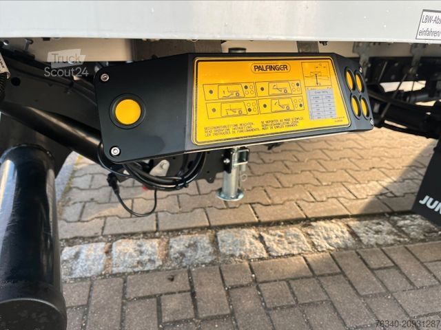 Skříňová dodávka IVECO Daily 35S16A8*KOFFER*LBW*HI-MATIC*