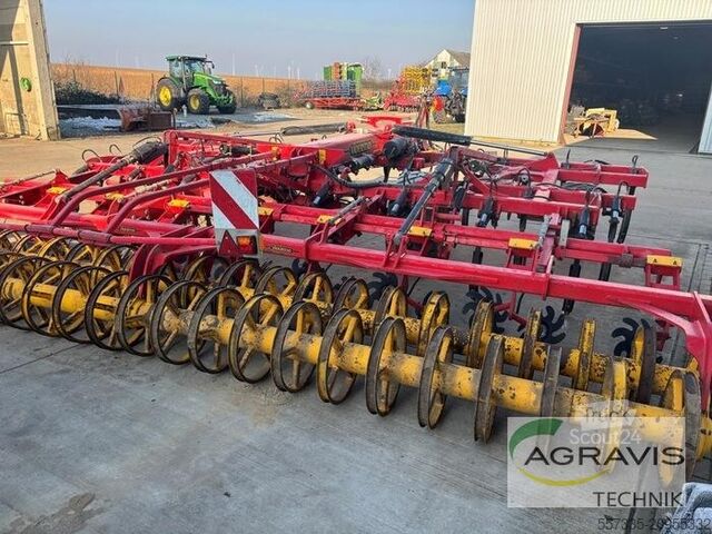 Déchaumeur Väderstad OPUS 700