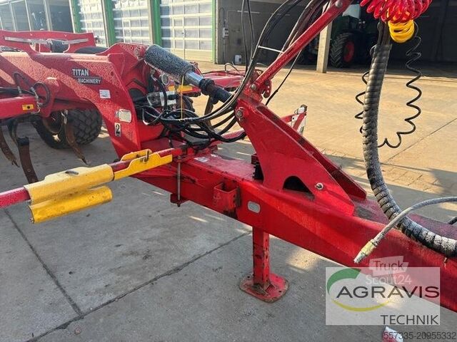 Déchaumeur Väderstad OPUS 700