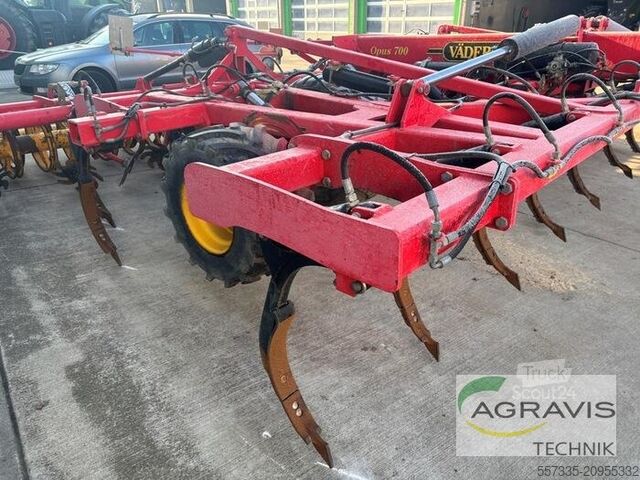 Déchaumeur Väderstad OPUS 700