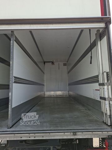 Koelwagen met geïsoleerde laadbak FUSO Canter 9C18 Tiefkühl Bi-Temp LBW Thermo King