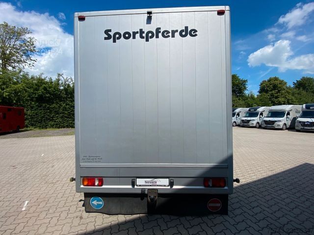 Camión de ganado MERCEDES-BENZ Atego 8180 3-4  Pferde  Wohnung