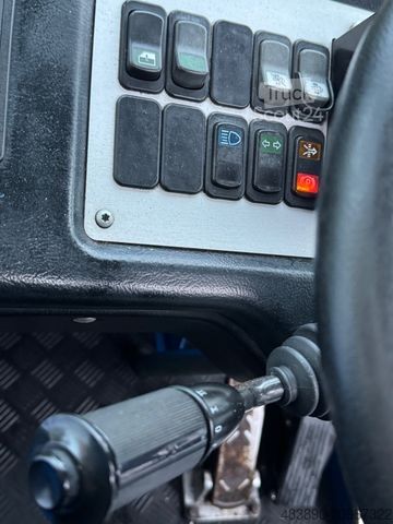 Véhicule tracteur Terberg YT 222/Terminal-Truck/CumminsStage5