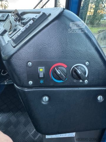 Véhicule tracteur Terberg YT 222/Terminal-Truck/CumminsStage5