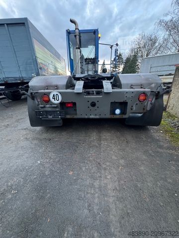 Véhicule tracteur Terberg YT 222/Terminal-Truck/CumminsStage5