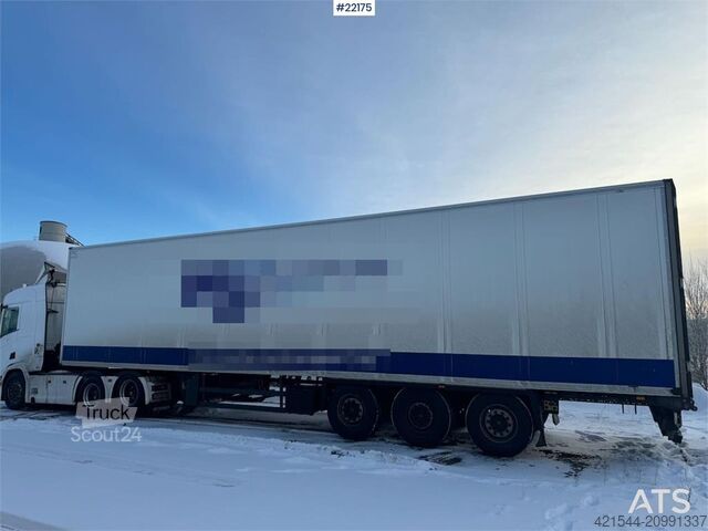 Refrigerated/freezer transport Schmitz Cargobull box semi-trailer with Thermo King unit