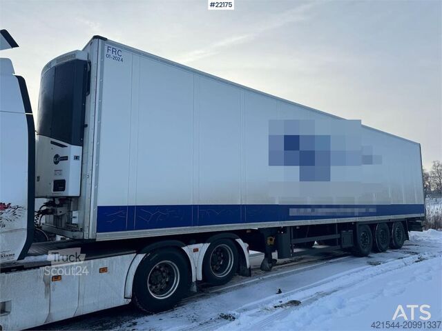 Refrigerated/freezer transport Schmitz Cargobull box semi-trailer with Thermo King unit
