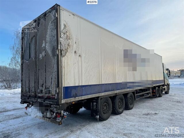 Refrigerated/freezer transport Schmitz Cargobull box semi-trailer with Thermo King unit – only 2,97