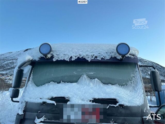 Savivartis MAN TGA 26.360 hook truck w/ 20T hook, box and two set