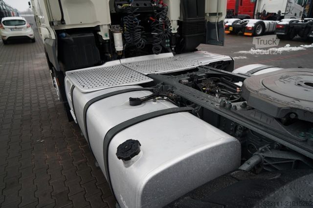 Standard nyergesvontató DAF XF 480 / SUPER SPACE CAB / OPONY 100% / 2021 ROK