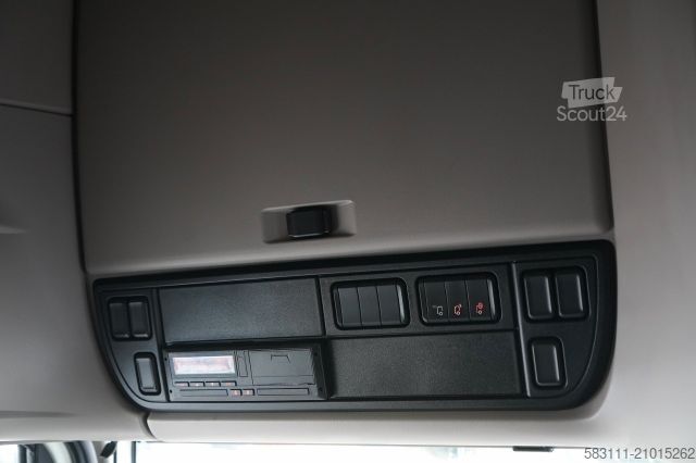 Standard nyergesvontató DAF XF 480 / SUPER SPACE CAB / OPONY 100% / 2021 ROK