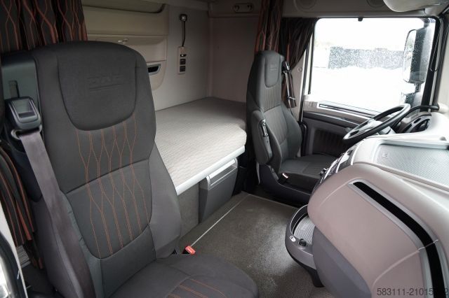 Standard nyergesvontató DAF XF 480 / SUPER SPACE CAB / OPONY 100% / 2021 ROK