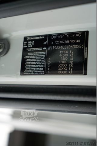 Tracteur routier standard MERCEDES-BENZ ACTROS  L 1851 / GIGA SPACE / RETARDER / 2022 R 