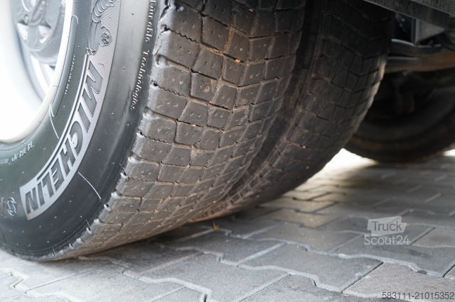 Štandardný ťahač SCANIA R 620 / HYDRAULIKA / 8X4 / DMC: 150 000 KG / SI