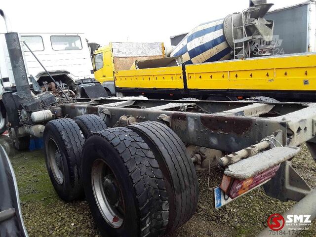 Chasis cabina Mercedes-Benz 2527 6x4motor slecht