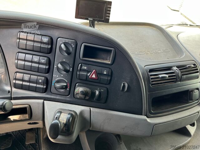 Tornkran Mercedes-Benz Actros 1832 K 4x2 Actros 1832 K 4x2 mit Heckkran Hiab XS 099ES-2 HiDuo, Funk