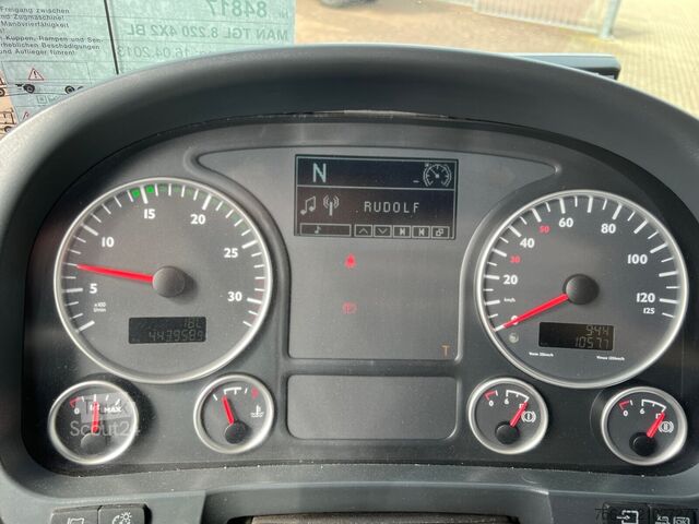 Customized van MAN TGL 8.220 4X2 BL TGL 8.220 4X2 BL