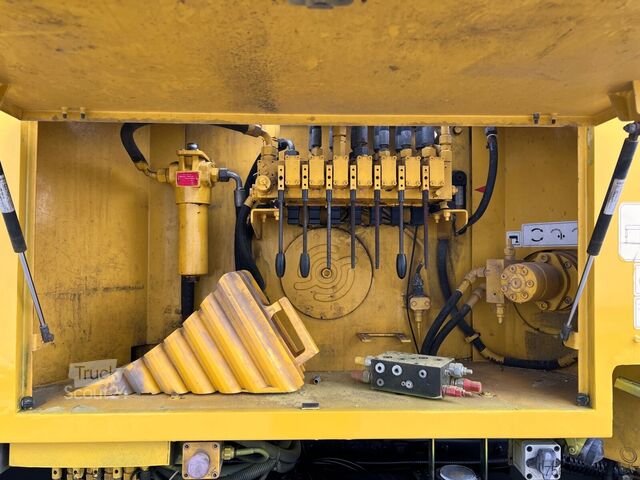 Betonpompwagen MAN TGS 33.440 6X4 BB TGS 33.440 6X4 BB, Betonpumpe CIFA K31L XZ, 31m Mast