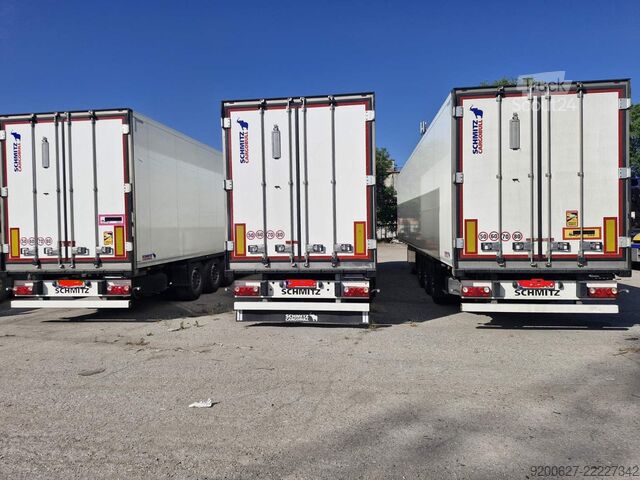 Hűtő félpótkocsi Schmitz Cargobull SCB S3
