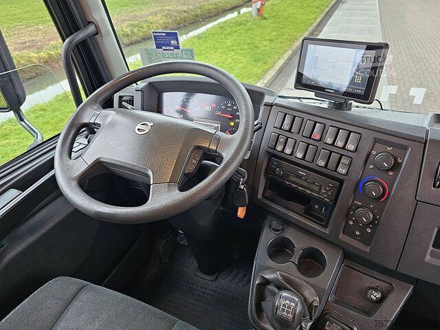 Bâche coulissante VOLVO FL 210.16