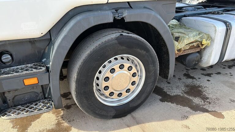 Standaard trekker Scania 124-420 Topline (MANUAL GEARBOX / BOITE MANUELLE)