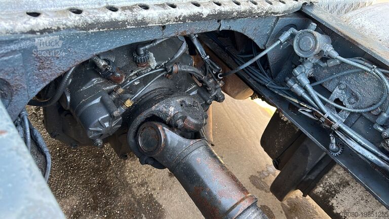 Standaard trekker Scania 124-420 Topline (MANUAL GEARBOX / BOITE MANUELLE)