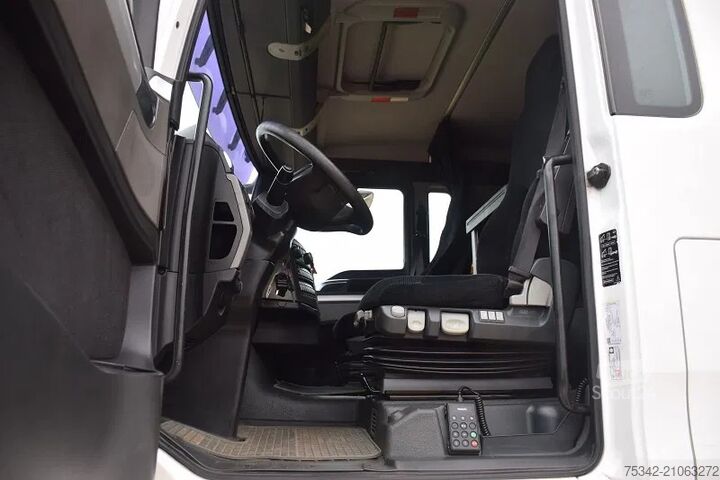 Шаси с кабина MAN TGX 26.480