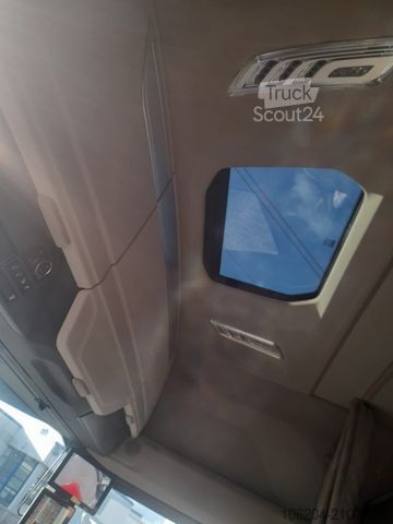 LKW-Fahrgestell DAF XG+530 FAN Kamera Waage Alcoa Intarder